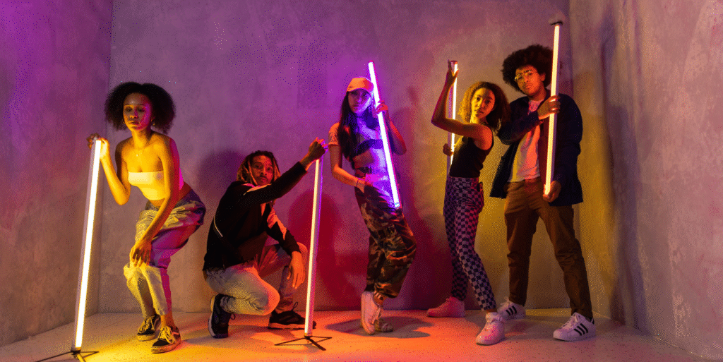 How to Become a Popular TikTok Creator in 2025: Content, Trends, and Tools to Grow Fast